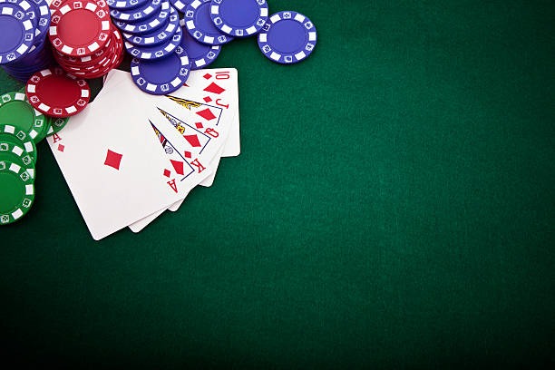 American Roulette wheel and betting layout on fairtoto live casino table